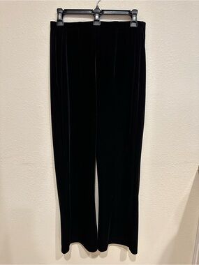 Chico’s Women’s Black Velour Wide-Leg Pants —Size Petite Regular